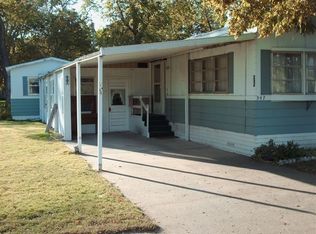 347 N Kansas Ave, Lindsborg, KS 67456