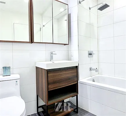 Rented by Zjama Realty Corp | media 23