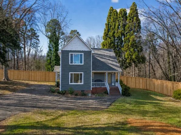 1665 Sherwood Ct, Sherrills Ford, NC 28673