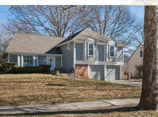 9983 Bluejacket Dr, Overland Park, KS 66214
