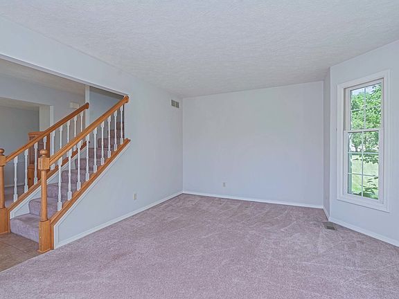 5th image of 106 Shorewood Dr