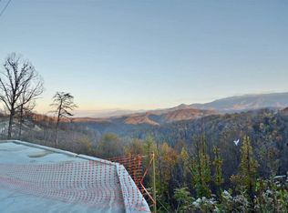 830 Village Loop, Gatlinburg, TN 37738