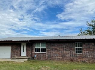 1014 S Reavis Rd, Claremore, OK 74017