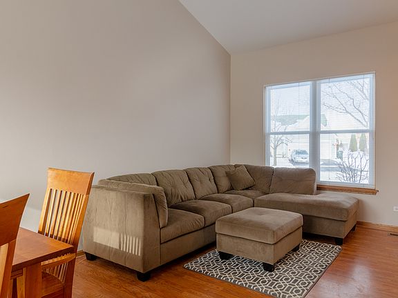 5th image of 1409 Manchester Dr