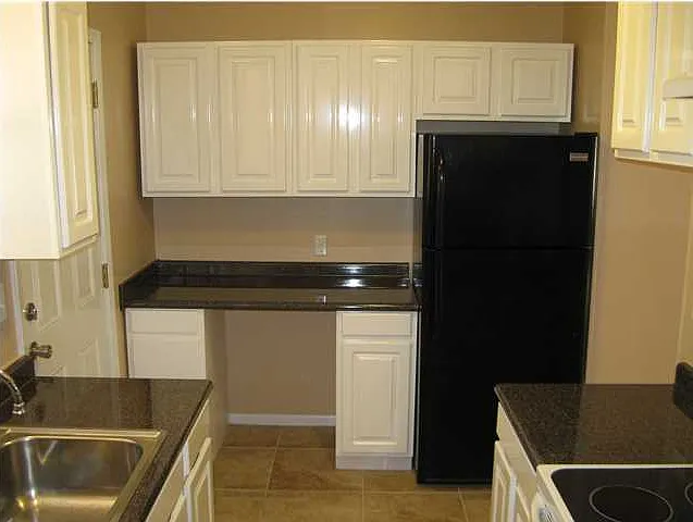 545 Hickory Ave #B — Photo 7
