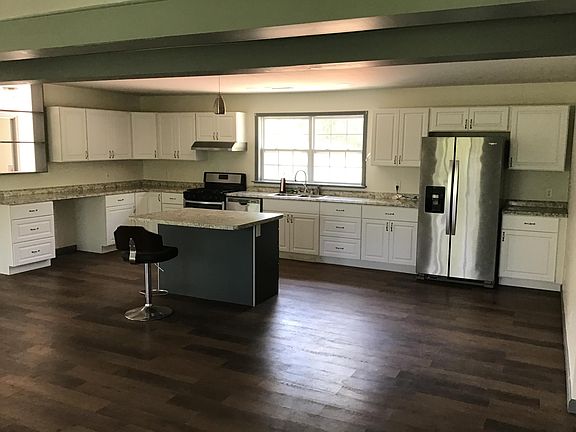2nd image of 125 Golden Nuggett Way
