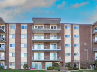 2900 Maple Ave APT 19E, Downers Grove, IL 60515
