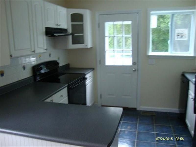 2nd image of 23 Bonnie Brae Dr