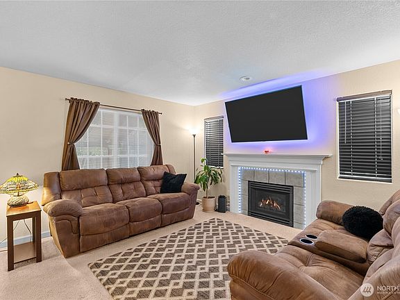 4th image of 2732 28th Avenue SW