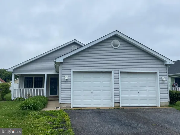 12 Surrey Ln, Georgetown, DE 19947