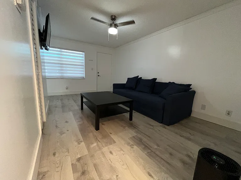 326 Wilson St #105 — Photo 24