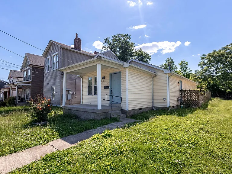 1238 S Preston St — Photo 2