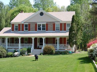 2825 Rifle Ridge Rd, Oakton, VA 22124