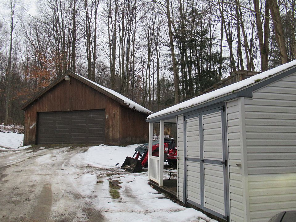 2nd image of 4970 Perrault Rd