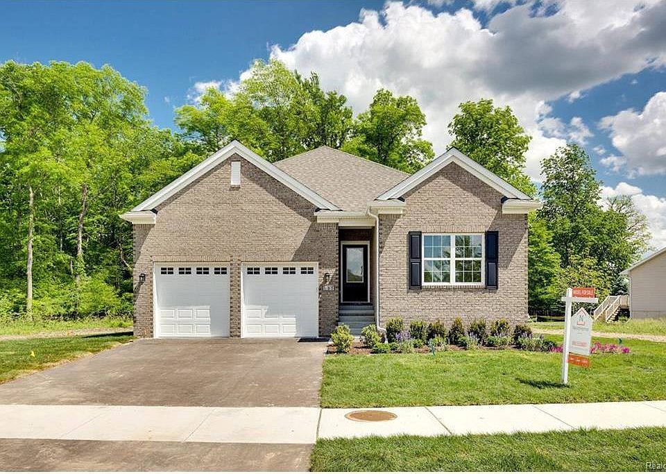 1st image of 10260 Beacon Ct
