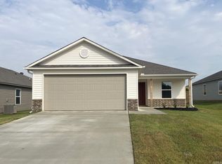 8032 Chesapeake Trl, Bauxite, AR 72011