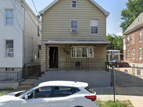 432 Franklin St, Elizabeth, NJ 07206
