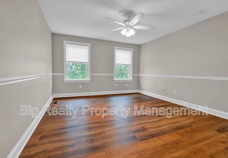 364 Prospect St — Photo 30