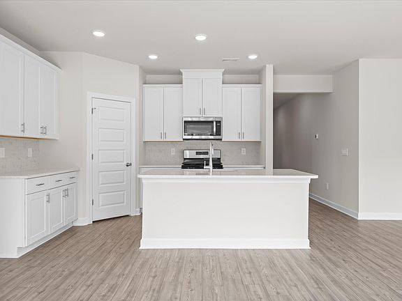 Welcome to the Chatham floorplan at Holland Park.