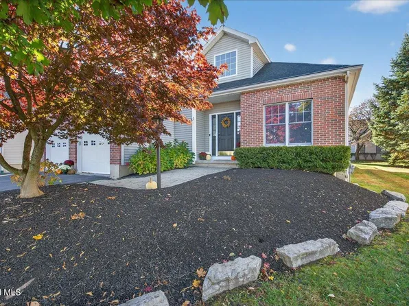 7 Cheshire Way, Loudonville, NY 12211