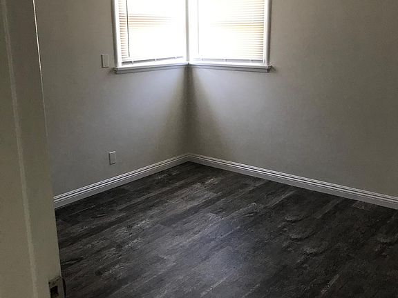 3rd image of 13723 1/2 Inglewood Ave