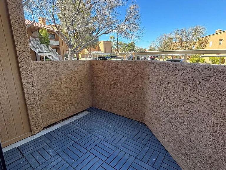 5122 S Jones Blvd #108 — Photo 15