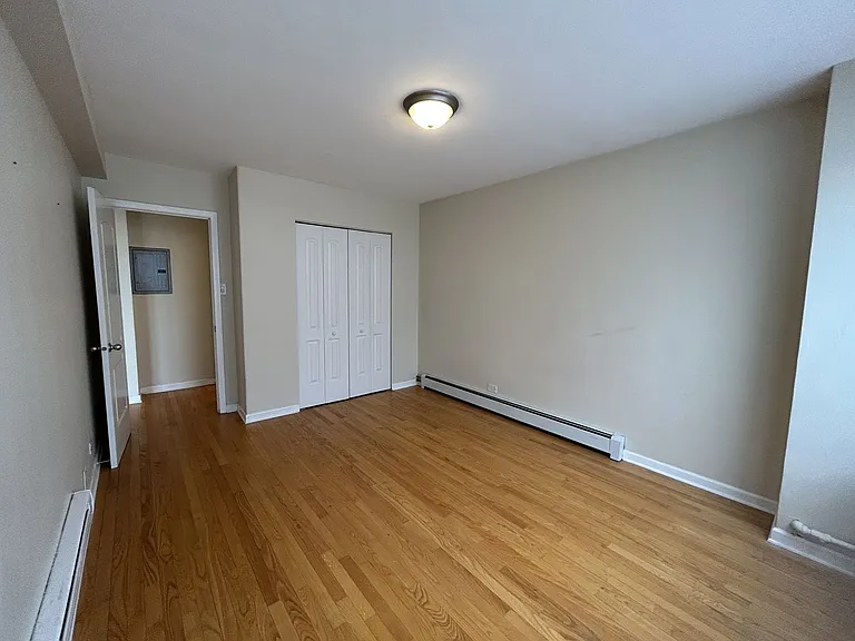 4180 Marine Terrace Apartments — Photo 14