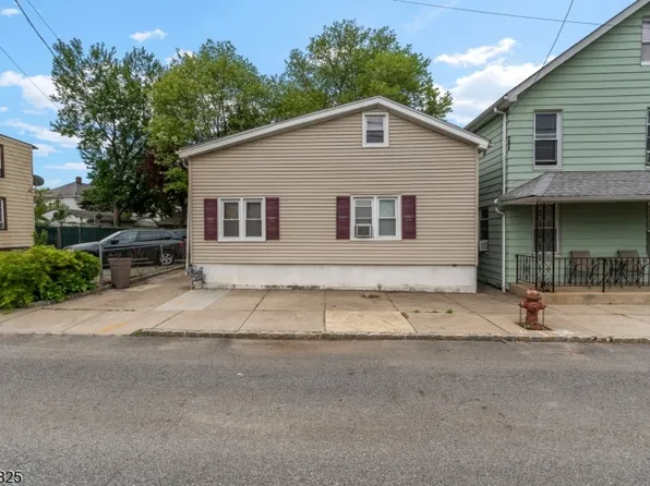 33 Humbert St, Nutley Twp., NJ 07110