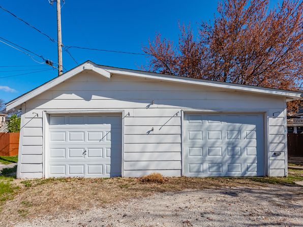 1502 29th St, Des Moines, IA 50311
