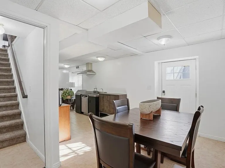 9489 S Kirkside Dr — Photo 4