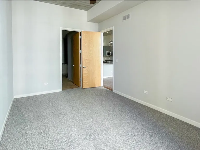 5430 N Sheridan Rd #805 — Photo 14
