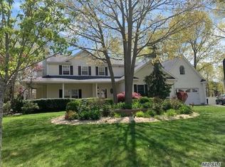 27 Varsity Blvd, East Setauket, NY