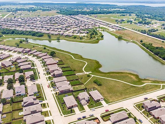 3rd image of 8408 Sioux Trl