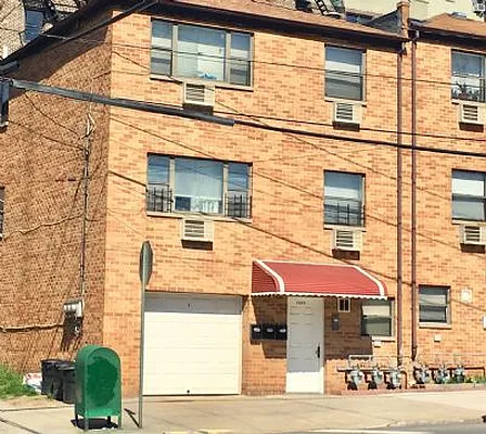 Rented by Trebach Realty | media 15