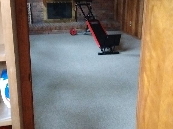 3rd image of 2831 Louise Pl