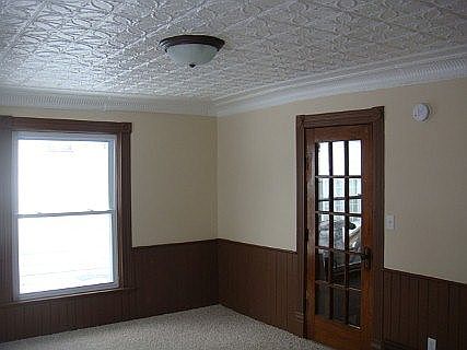 2nd image of 214 E Bremer St