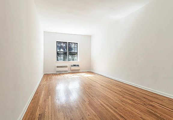 2nd image of 333 E 54th St APT 3H