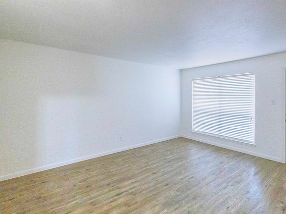 4th image of 1108 W Plato Rd APT 48