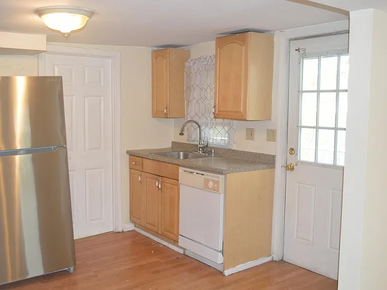 281 Merrimack St #3 — Photo 4