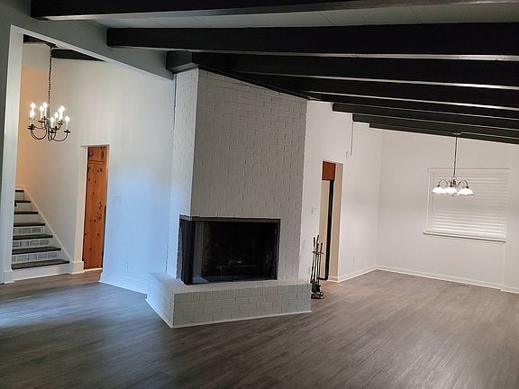 4th image of 928 Las Robida Dr