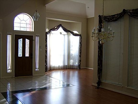 3rd image of 2325 Eldger Dr