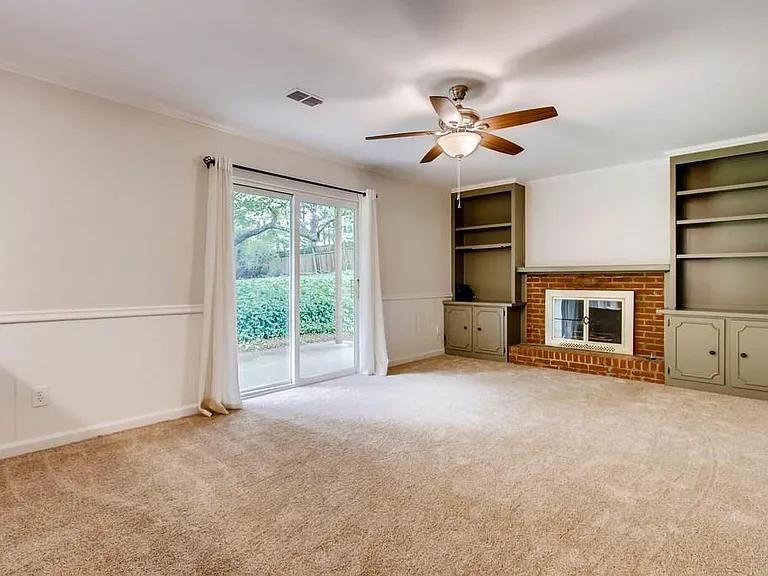 4371 Heritage Glen Ct — Photo 22
