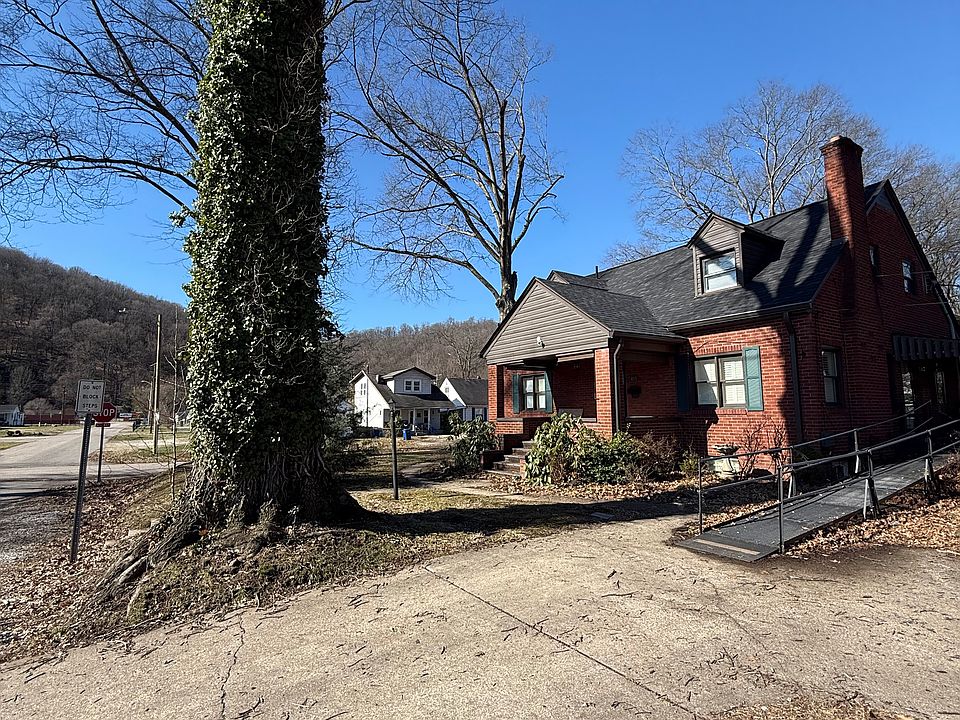 1st image of 409 48th St SE #1