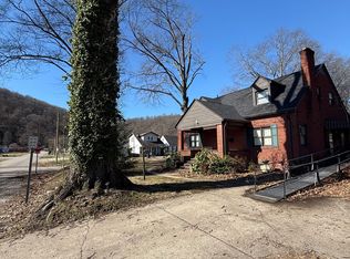 409 48th St SE #1, Charleston, WV 25304