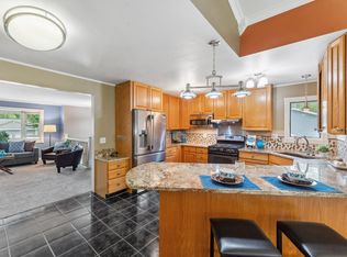 6636 Lancaster Ln N, Maple Grove, MN 55369