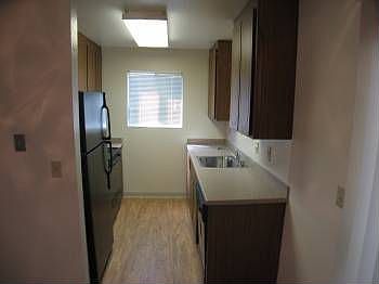 2nd image of 1727 Sapling Ct APT B