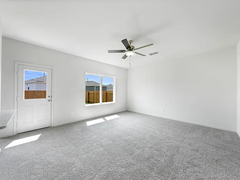 8413 Silverbow Dr — Photo 5