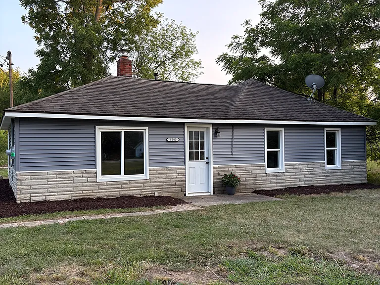 5200 E Holly Rd — Photo 1