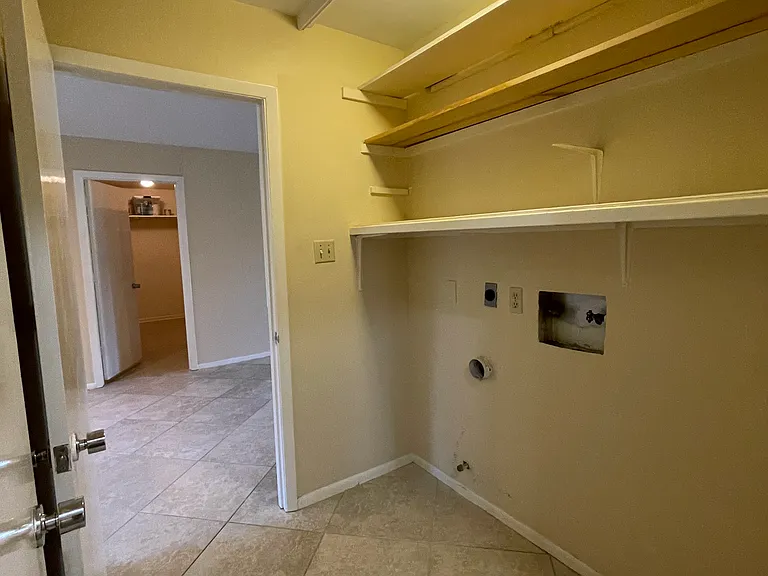 1303 Northlake Dr — Photo 19