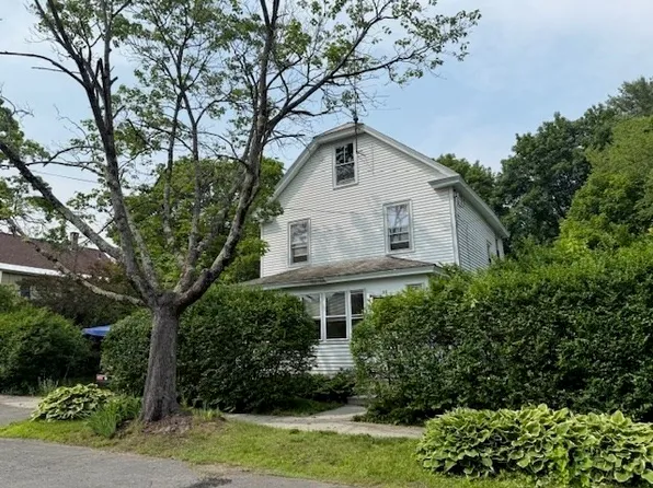 33 Worcester Ave, Turners Falls, MA 01376